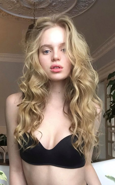 MARINA BEL